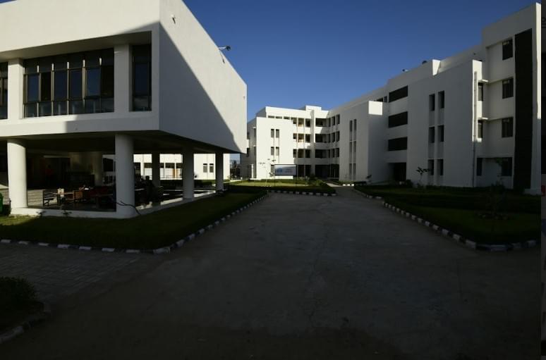 Indrashil University Rajpur Kadi Hostel & Cafeteria photo 5